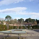 Les Flots Dazzure -chalet Piscine Loisirs Chalet *