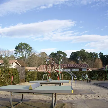 Les Flots Dazzure -chalet Piscine Loisirs Chalet *